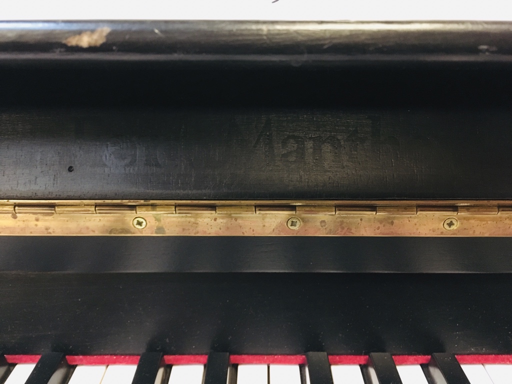 Manthey Klavier schwarz matt