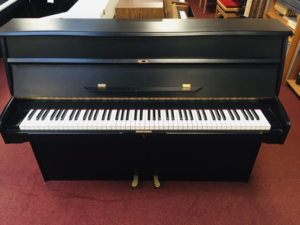 Manthey Klavier schwarz matt