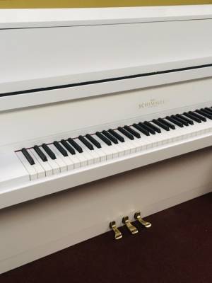 Mietklavier Schimmel weiss matt mit Moderator