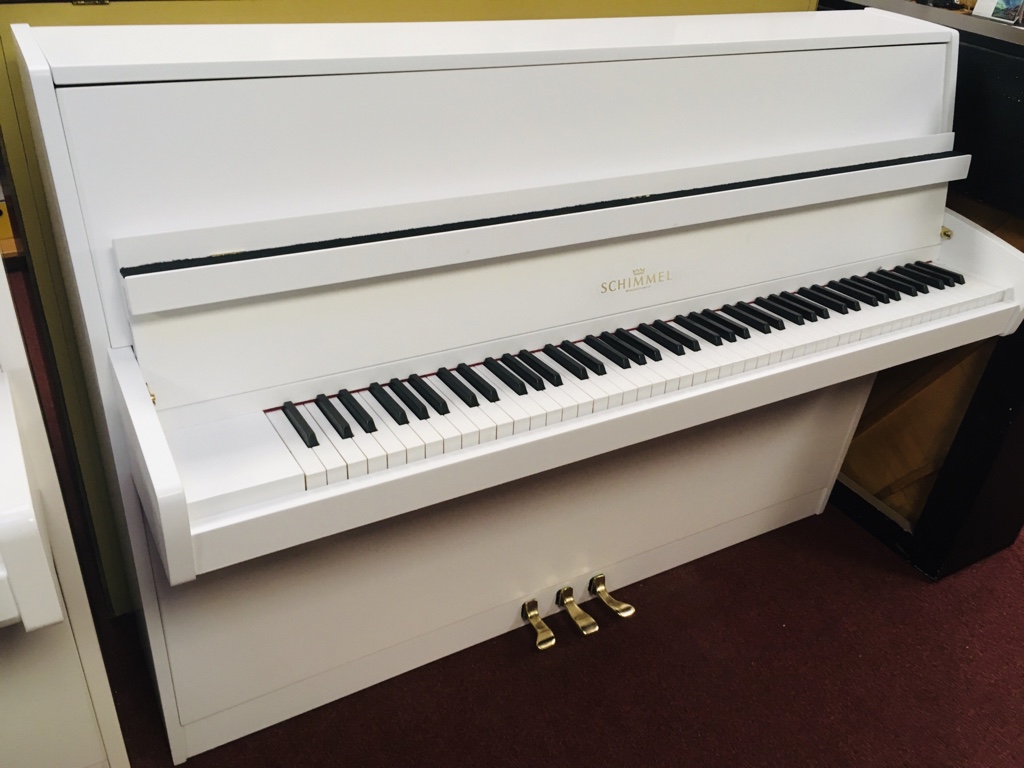 Mietklavier Schimmel weiss matt mit Moderator