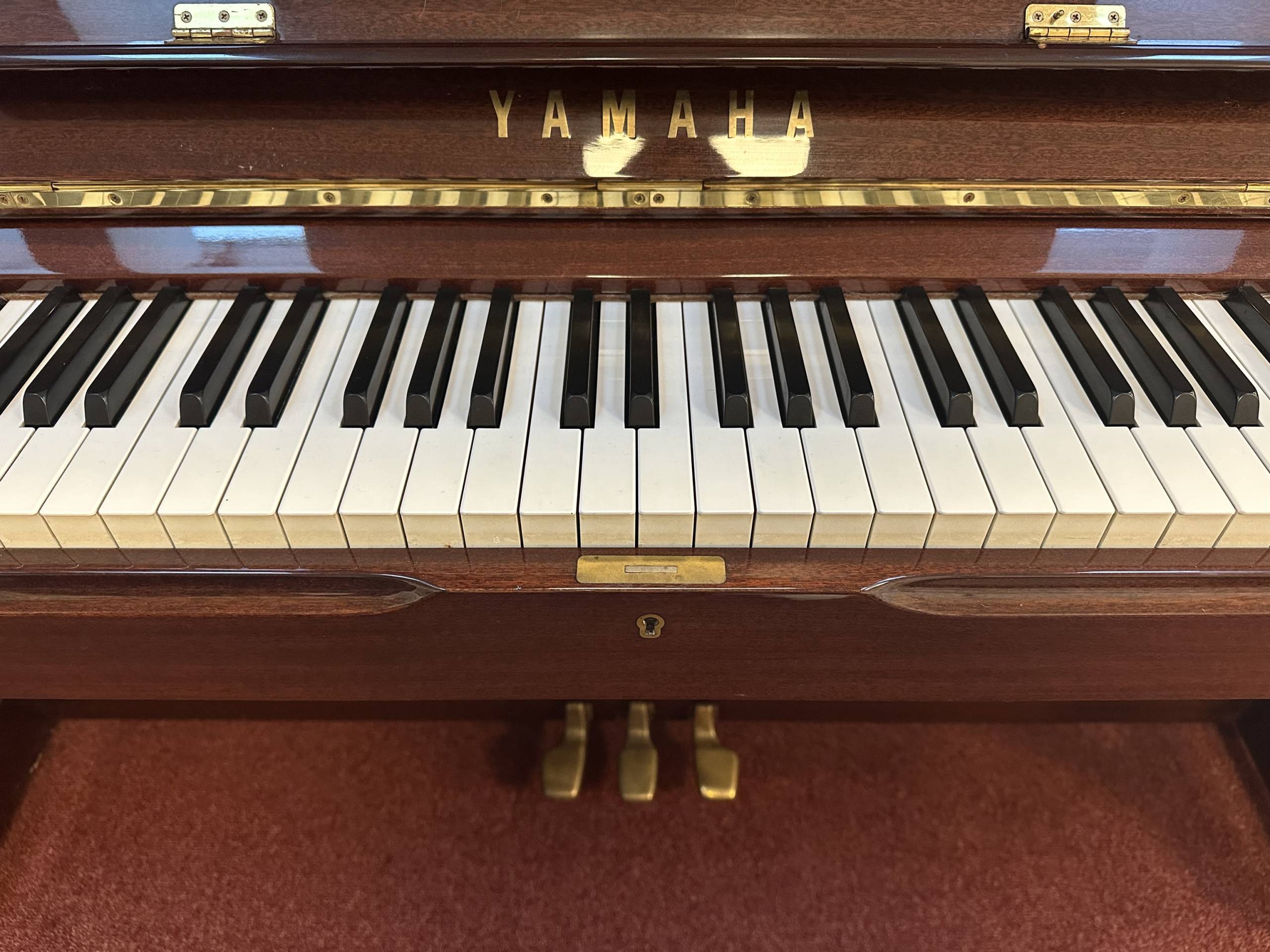 Gebrauchtklavier<br>Yamaha U1 Mahagoni – Bild 3