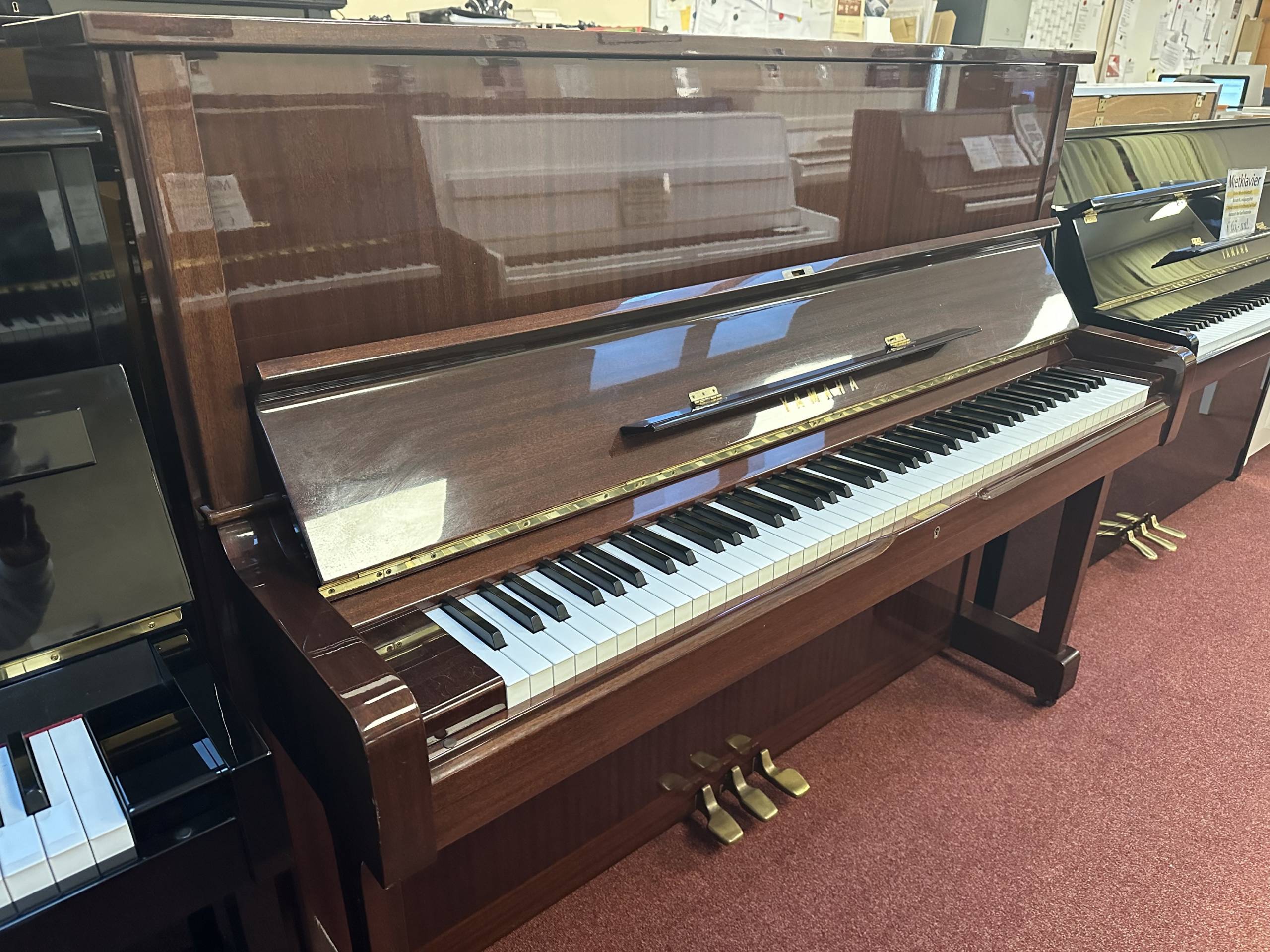 Gebrauchtklavier<br>Yamaha U1 Mahagoni