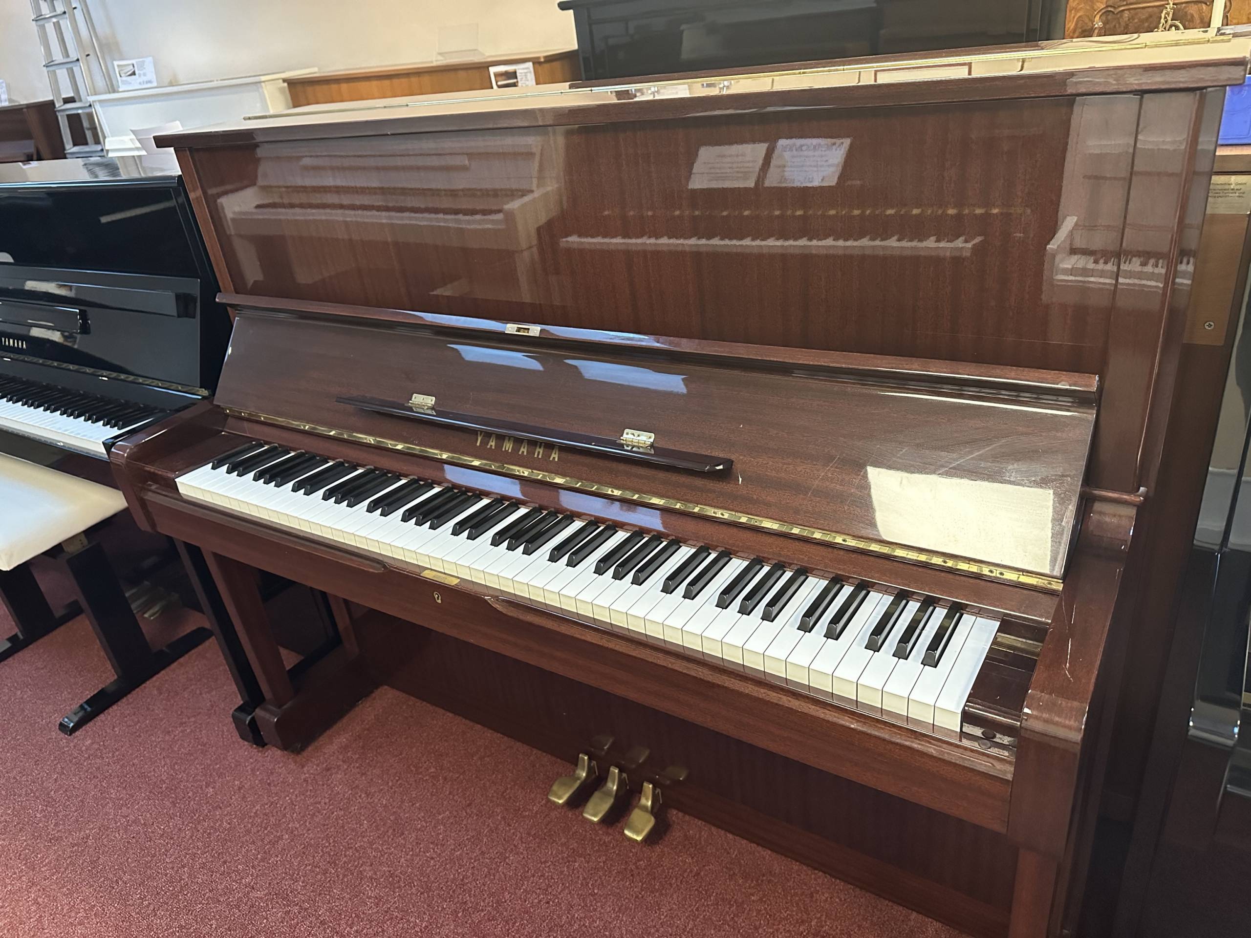 Gebrauchtklavier<br>Yamaha U1 Mahagoni – Bild 4