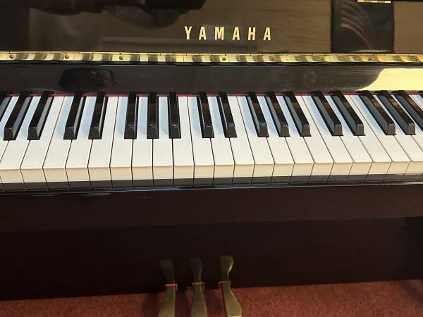 Yamaha Klavier zur Miete Bonn