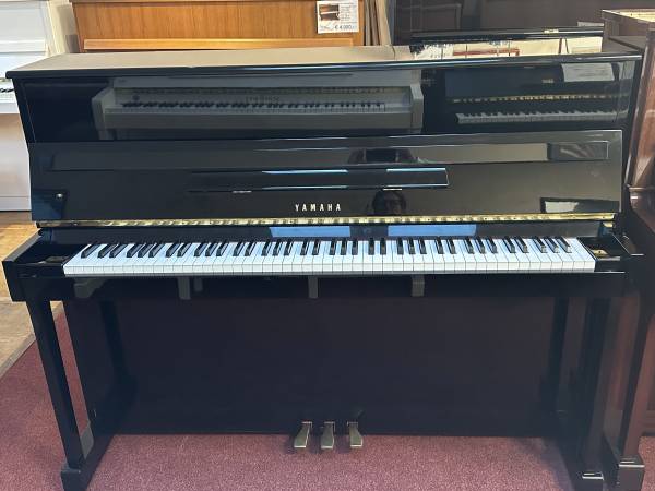 Yamaha Klavier zur Miete