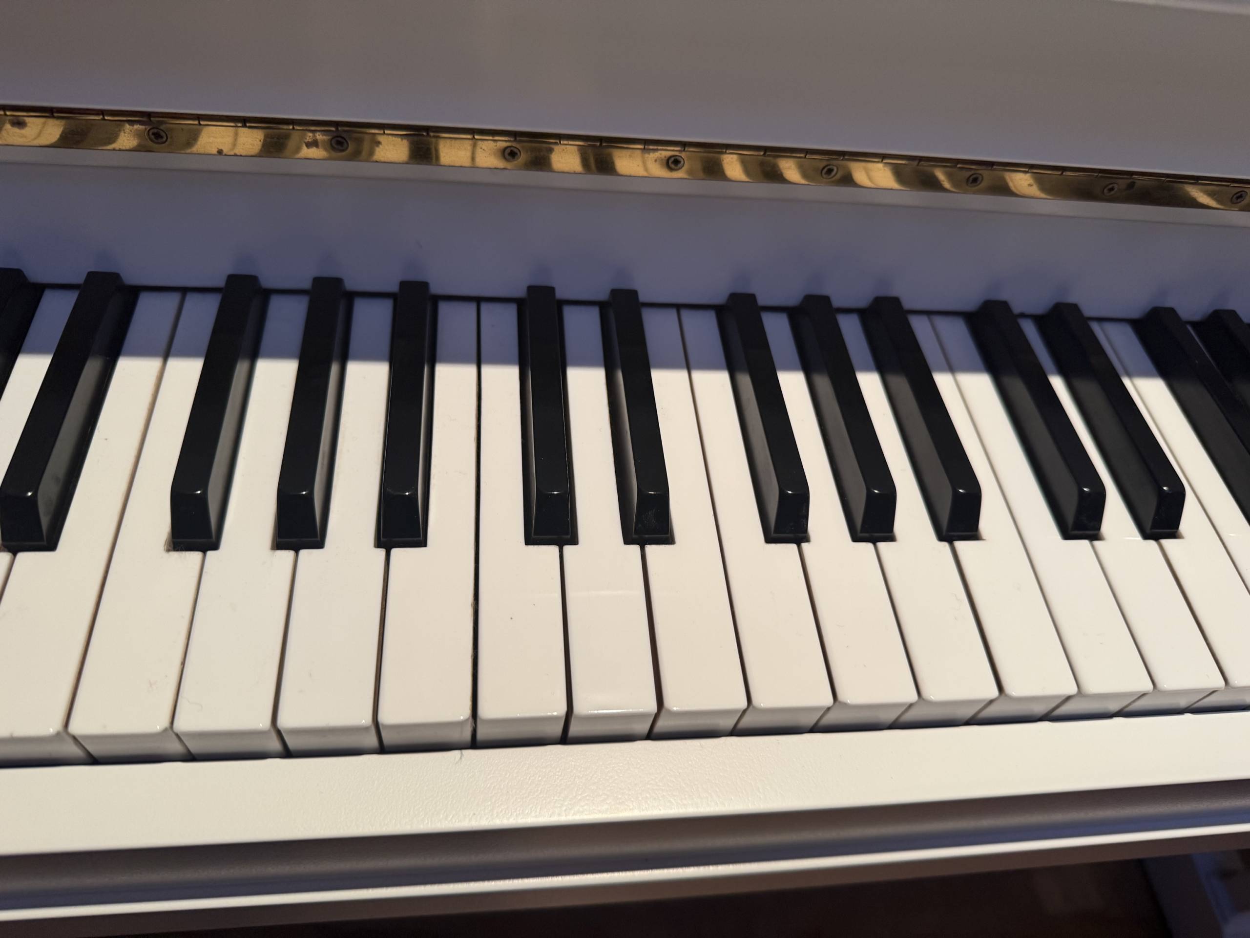 Mietklavier<br>Ibach weiss matt – Bild 2