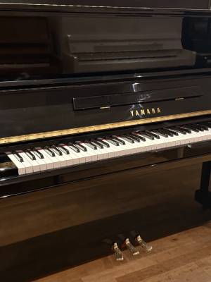 Gebrauchtklavier<br>Yamaha U10A schwarz poliert