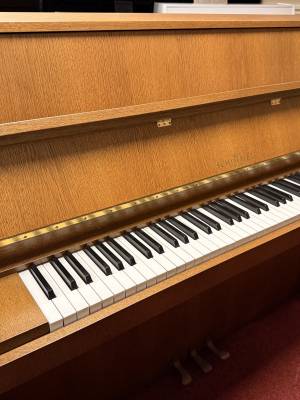 Mietklavier<br>Schimmel Eiche