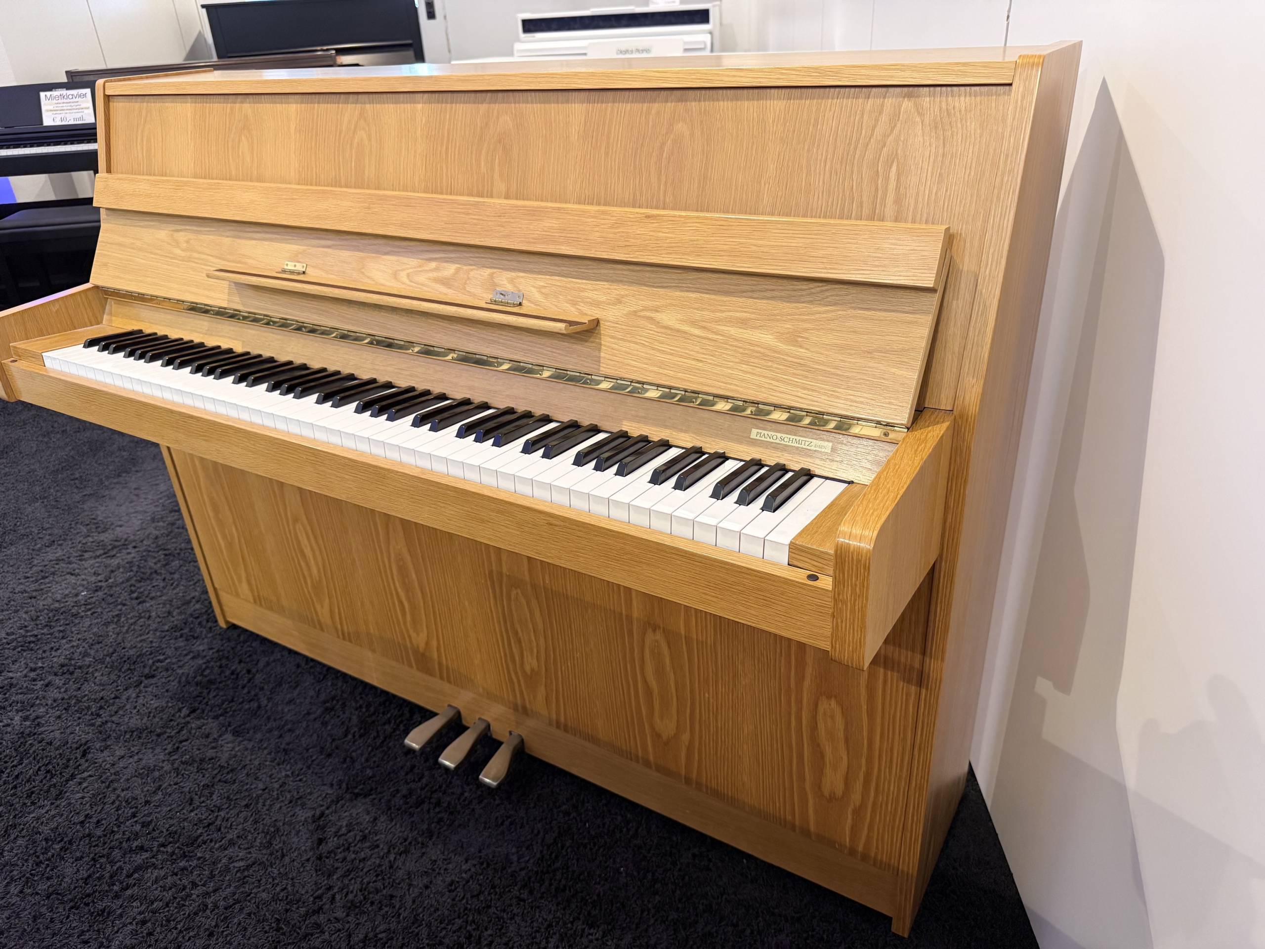 Mietklavier<br>Yamaha Eiche hell – Bild 3