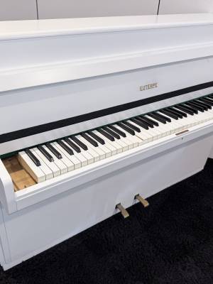 Mietklavier<br>Euterpe weiss matt